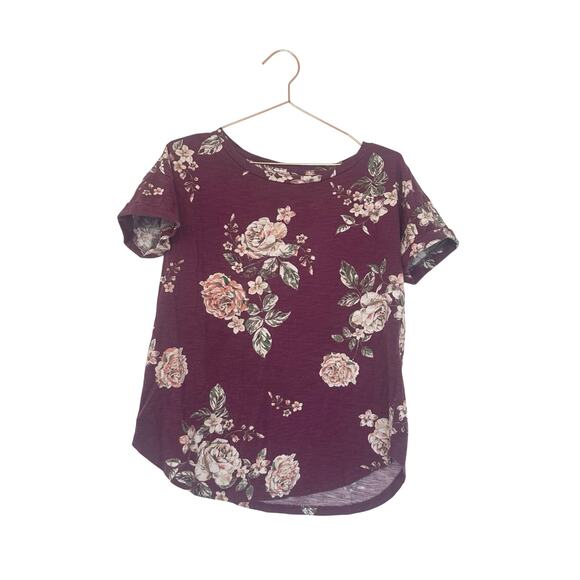 Maurices 24/7 red floral crew neck size  medium - Picture 2 of 6